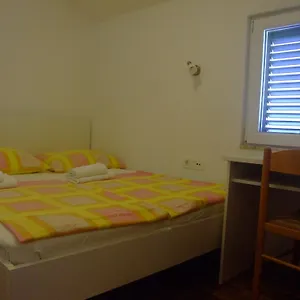  Appartement Pro Patria Croatie